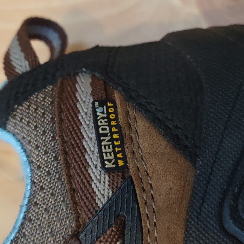 KEEN Women's Durand Trail Hiking Shoes. Waterproof. Leather. Made in USA - Picture 7 of 10